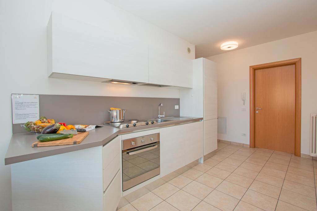 Benacus E4 Apartment By Wonderful Italy Sirmione Exterior foto